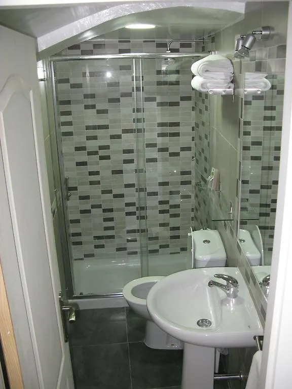 Pension Azahar Seville Guest house