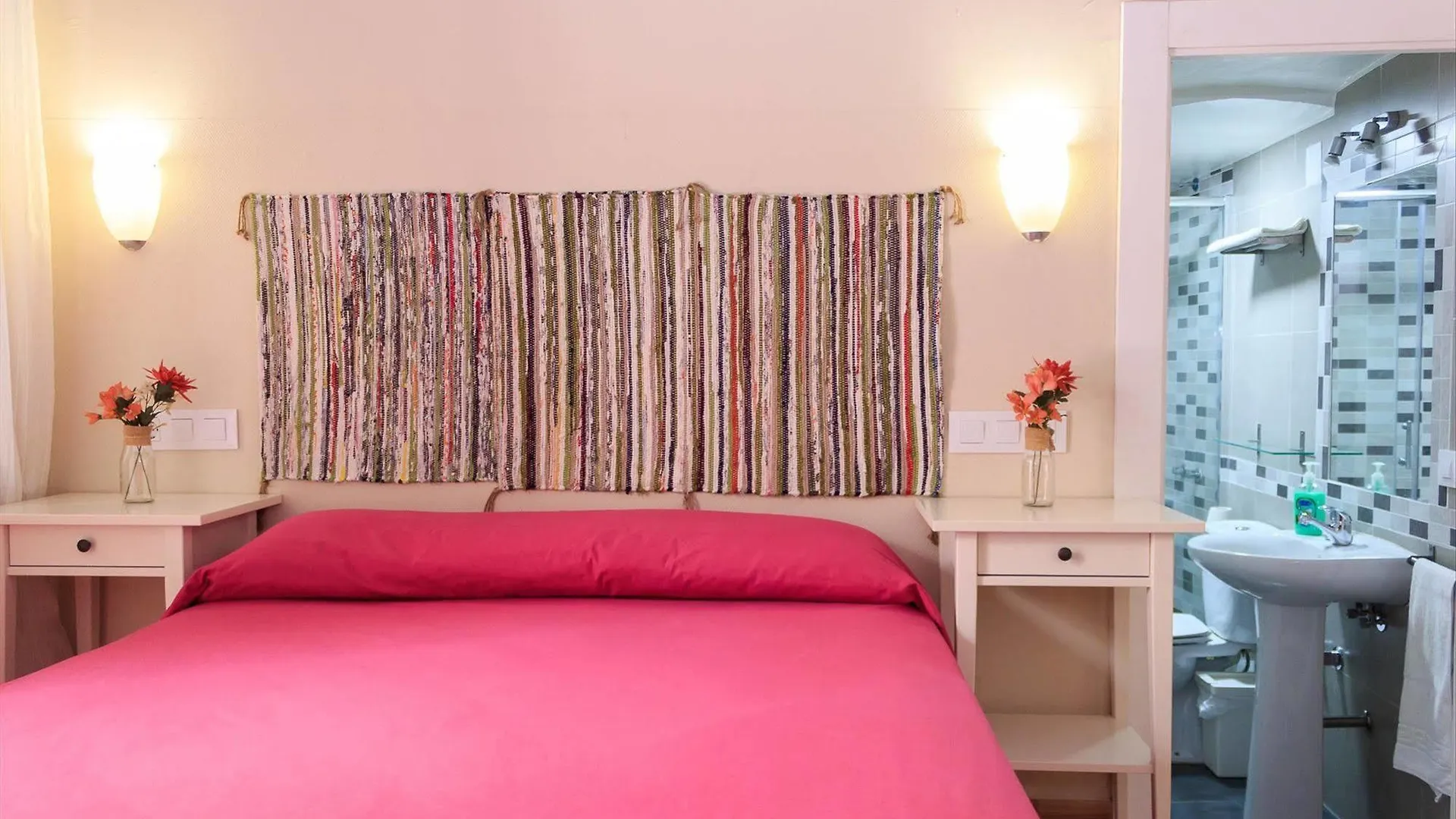 Pension Azahar Seville Guest house